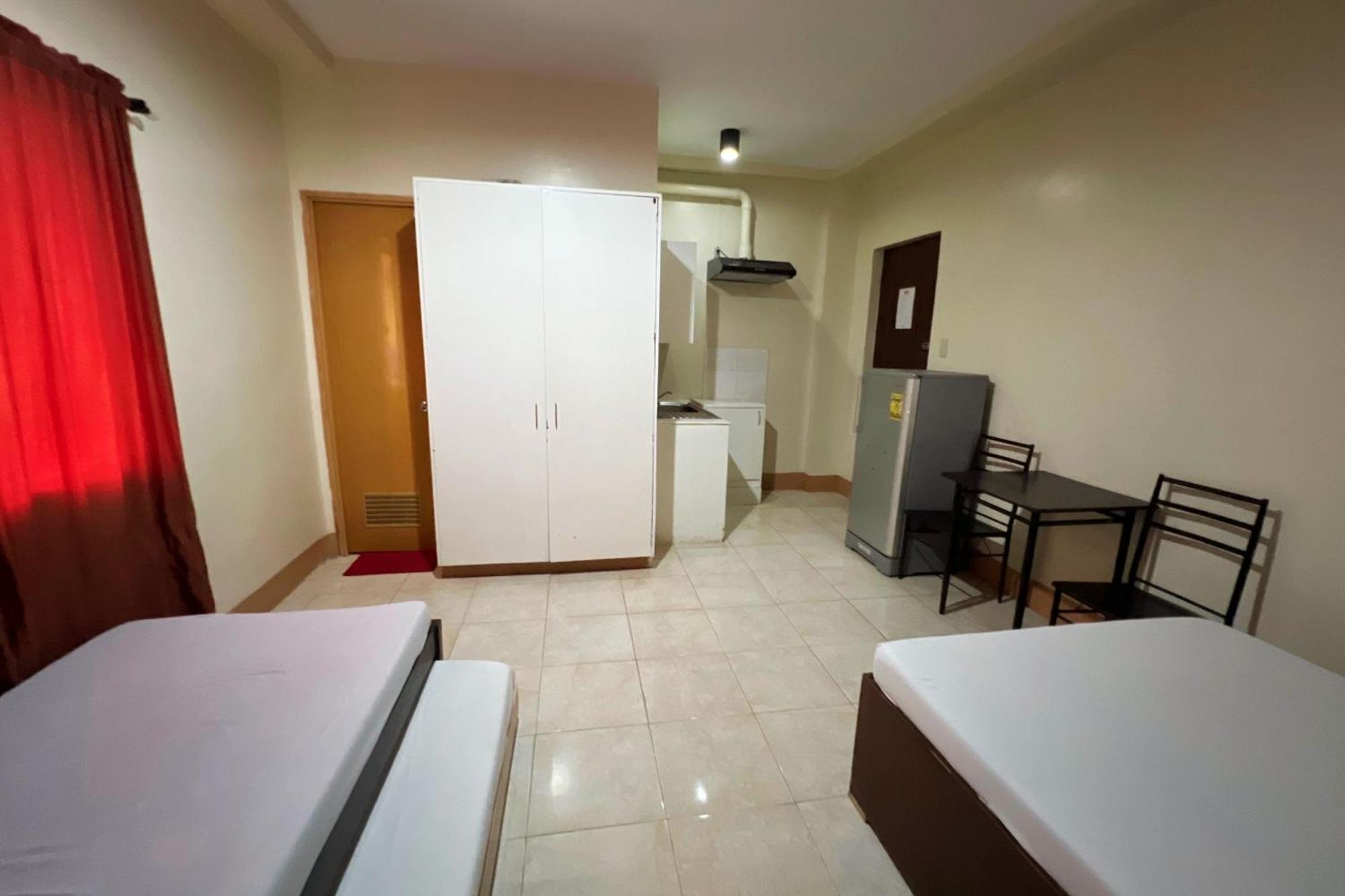 Sta Rosa Inn Iloilo Powered By Cocotel Room photo